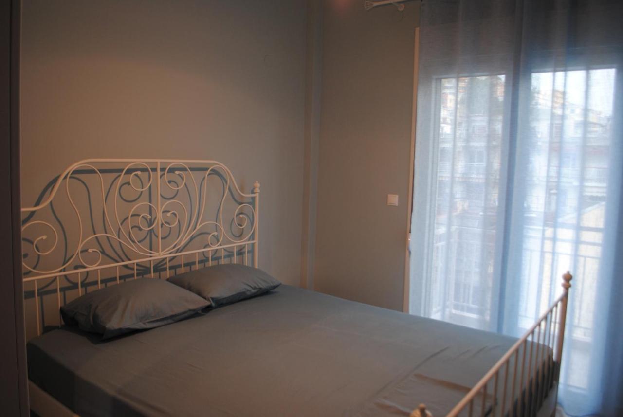 Sea Breeze Apartment Nea Iraklitsa Ngoại thất bức ảnh