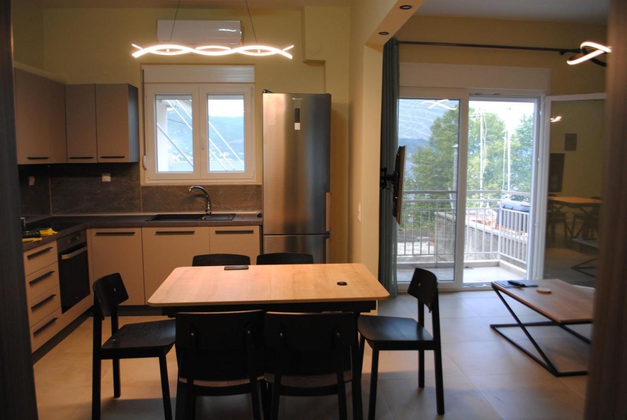 Sea Breeze Apartment Nea Iraklitsa Ngoại thất bức ảnh