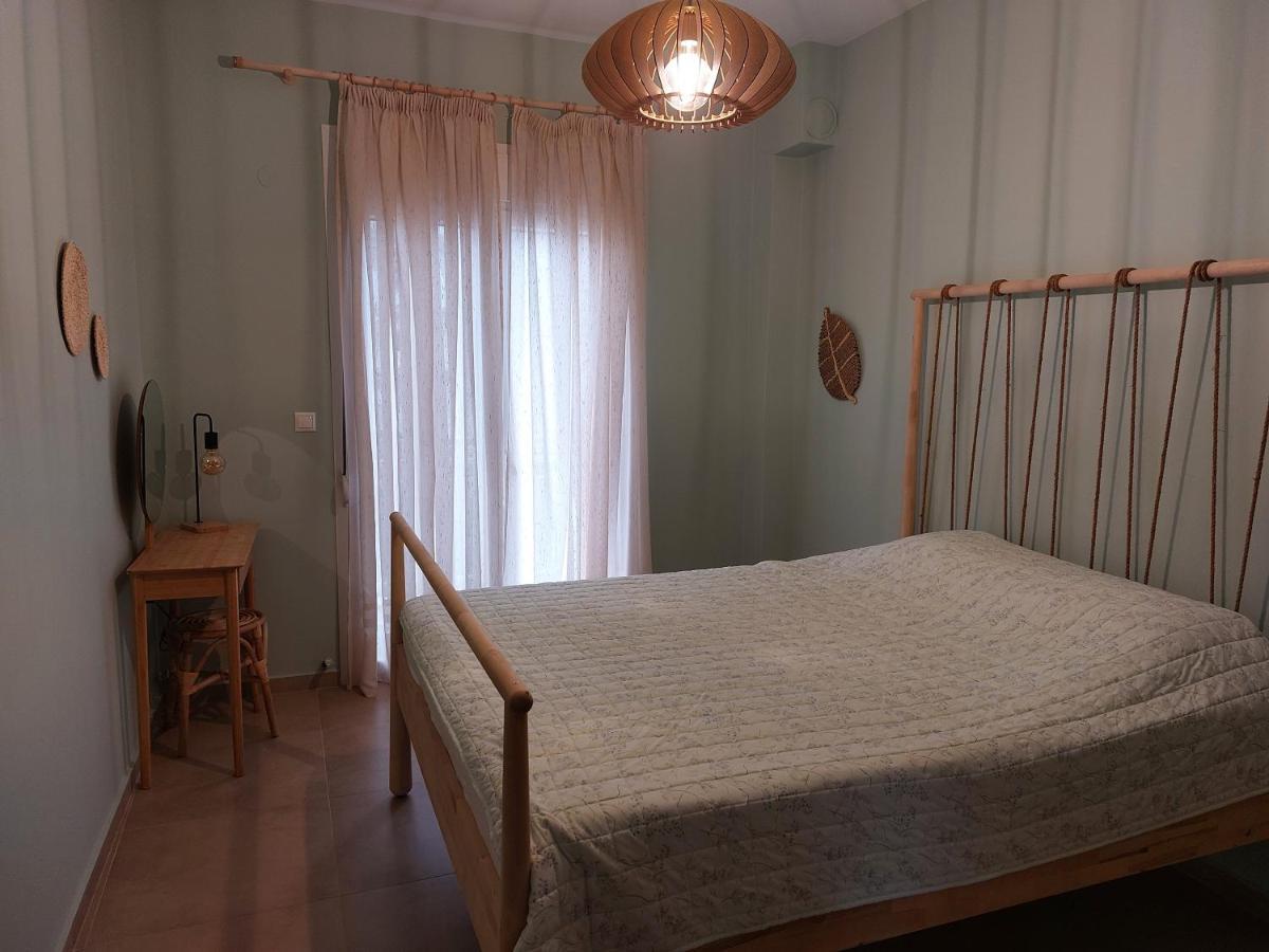 Sea Breeze Apartment Nea Iraklitsa Ngoại thất bức ảnh